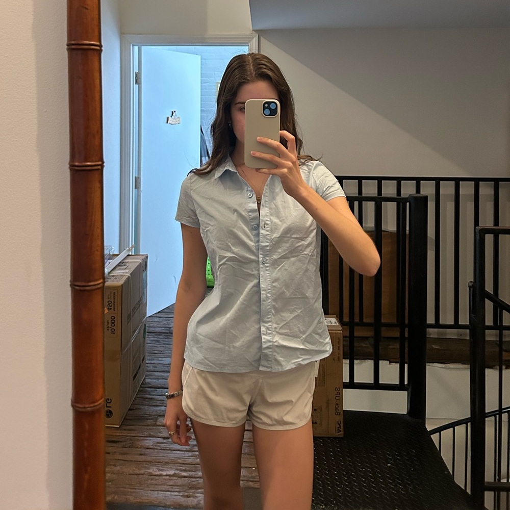 Light Blue Button-Up blouse - Picture 5 of 5